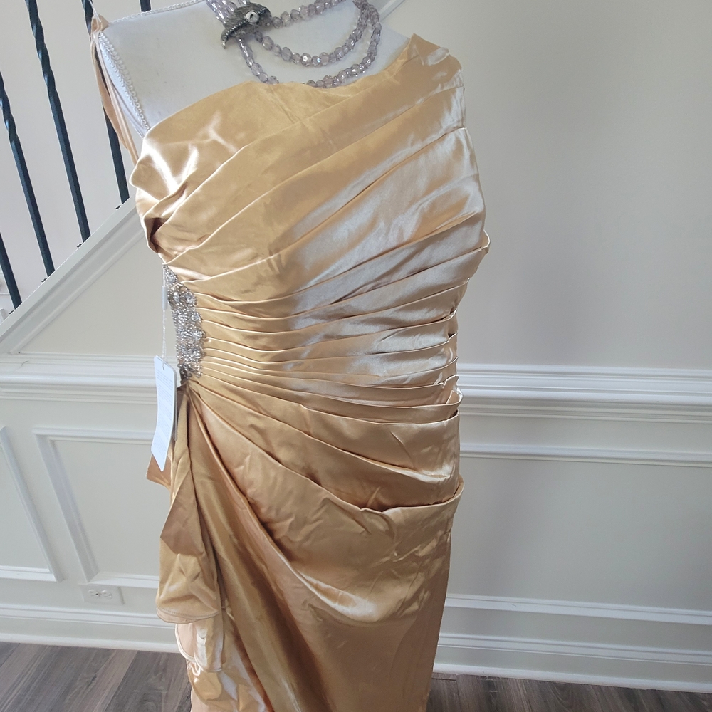 JJs House Champagne (Gold) Satin Wedding/Special Occasions Formal Gown SZ-16 - Picture 8 of 16